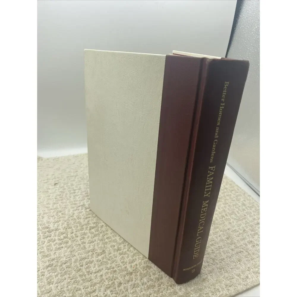 Better Homes and Gardens Family Medical Guide 1966 Hardcover Book 8d
